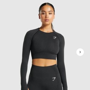 Long sleeve black crop top Gymshark